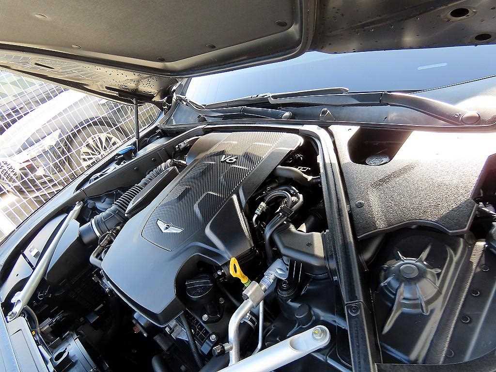Genesis G90 — photo 19