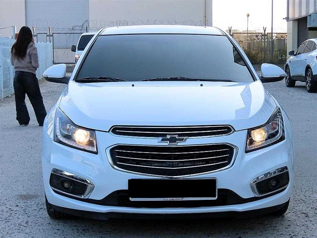 CHEVROLET Cruze — photo 01
