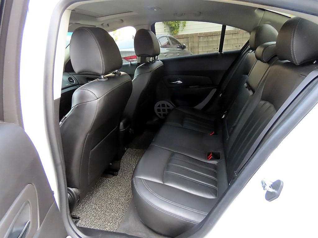 CHEVROLET Cruze — photo 06