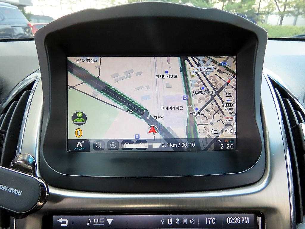 CHEVROLET Cruze — photo 14