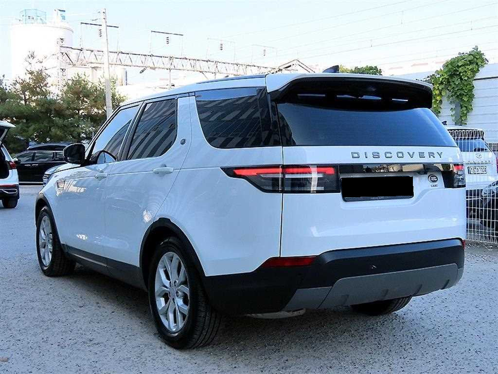 Land Rover Discovery — photo 03