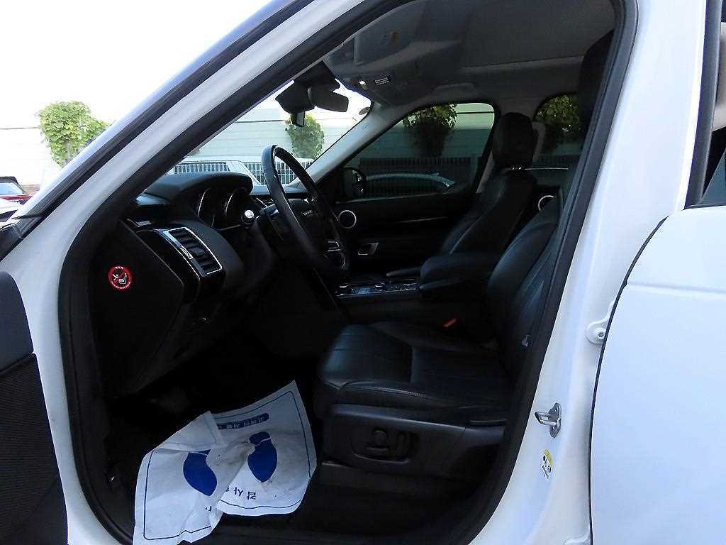 Land Rover Discovery — photo 05