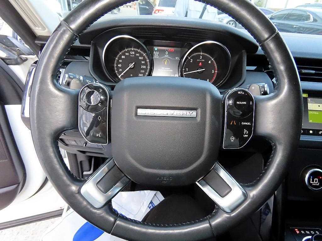 Land Rover Discovery — photo 08