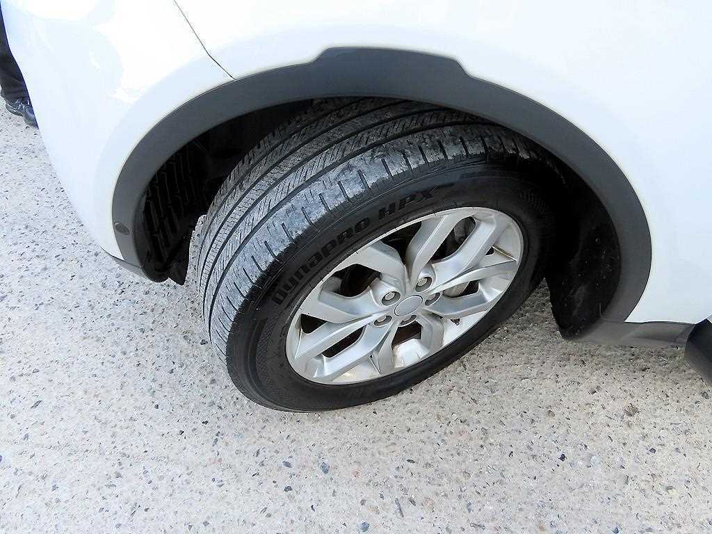 Land Rover Discovery — photo 20