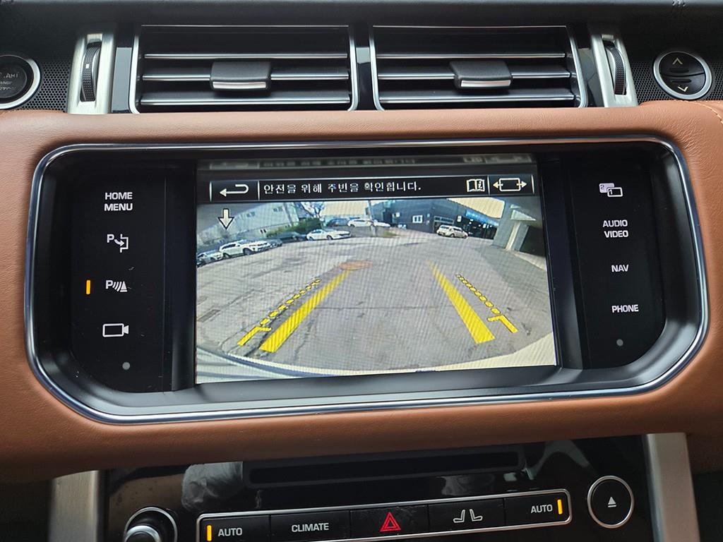 Land Rover Range Rover — photo 17
