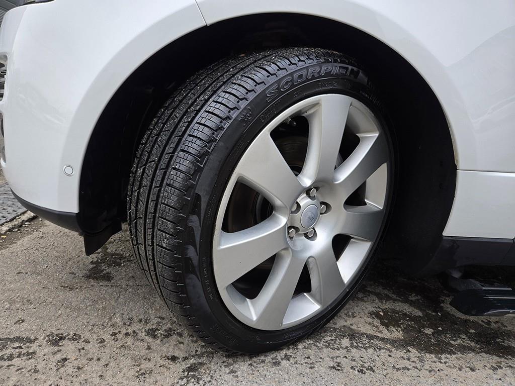 Land Rover Range Rover — photo 20