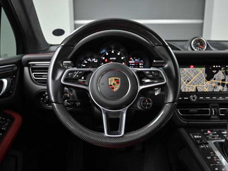 Porsche Macan — photo 13
