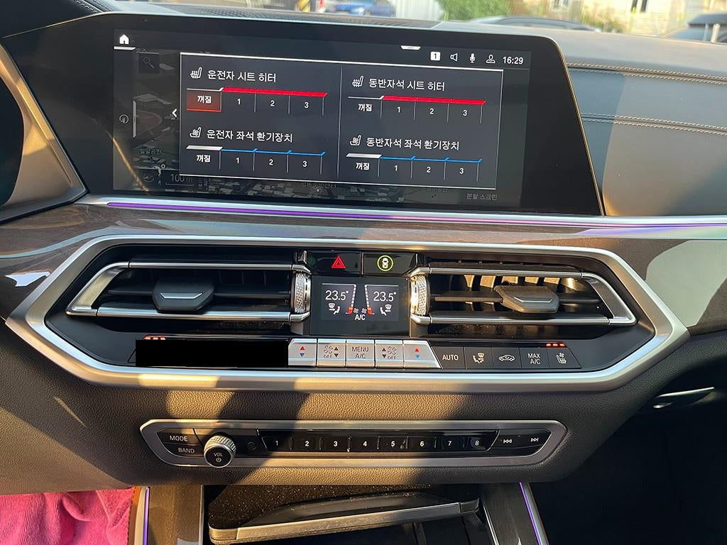 BMW X5 — photo 10
