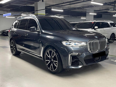 BMW X7 — photo 02