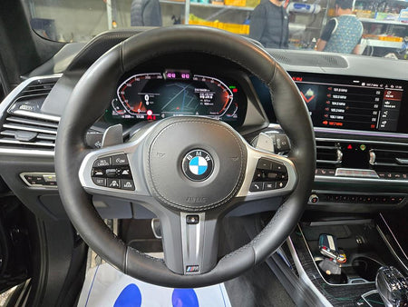 BMW X7 — photo 07