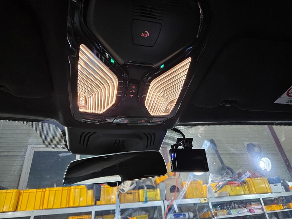 BMW X7 — photo 16
