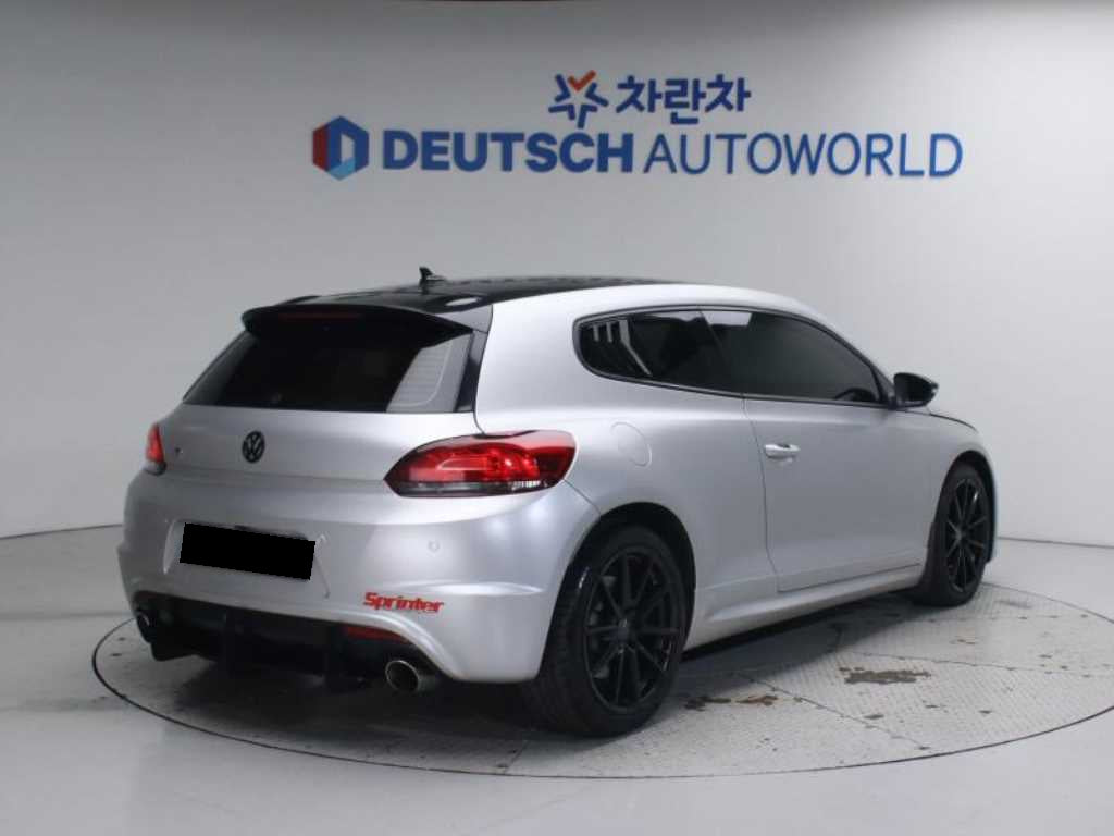 Volkswagen Scirocco — photo 02