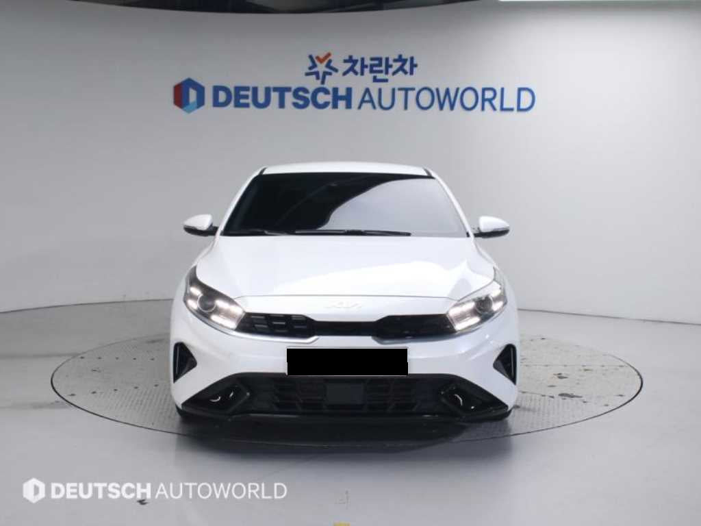 Kia K3 — photo 03