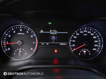 Kia K3 — photo 08