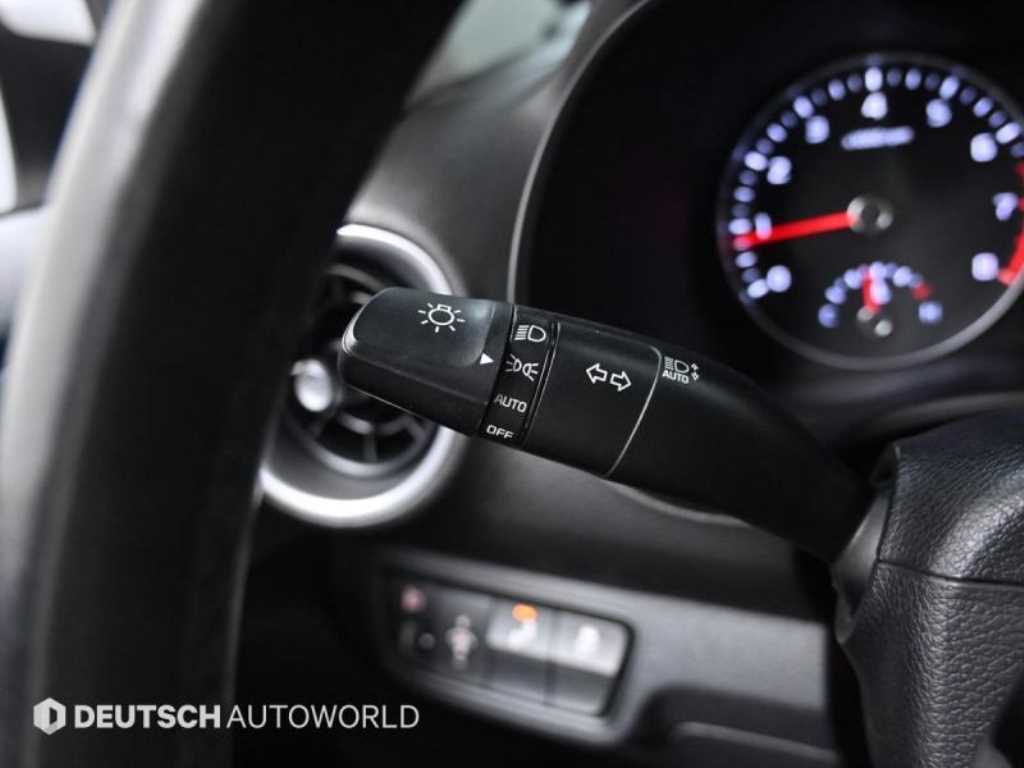 Kia K3 — photo 18