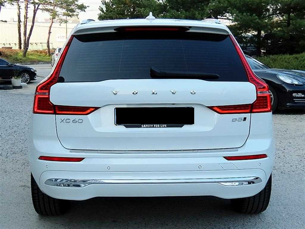 Volvo XC60 — photo 04