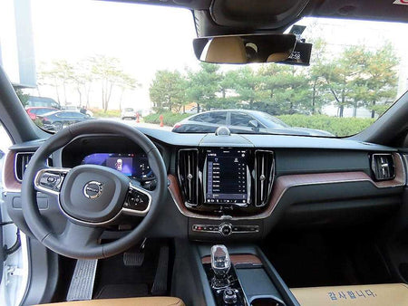Volvo XC60 — photo 07