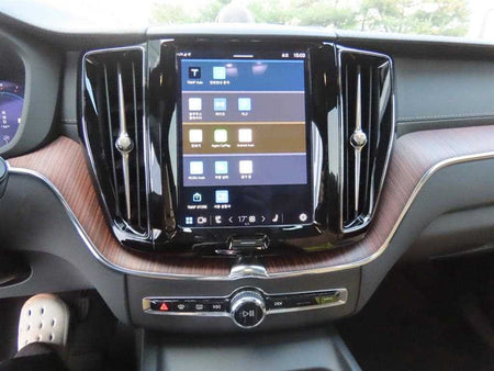 Volvo XC60 — photo 13