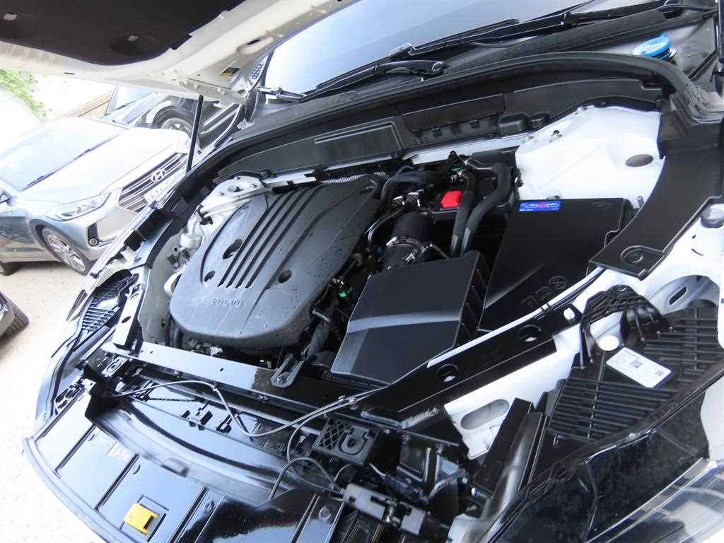 Volvo XC60 — photo 19