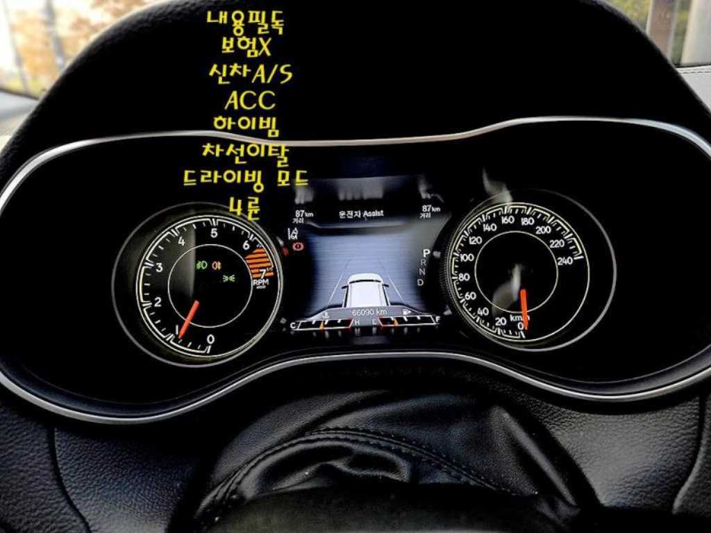 Jeep Cherokee — photo 08