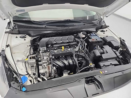 Hyundai Avante — photo 05