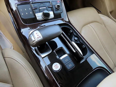 Audi A8 — photo 11