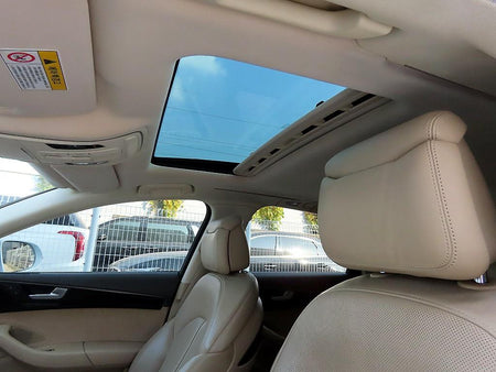 Audi A8 — photo 17