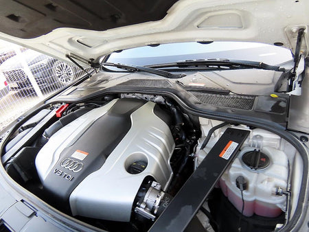 Audi A8 — photo 19
