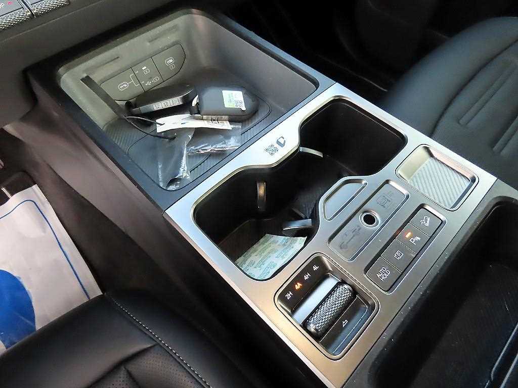 Kia Tasman — photo 10