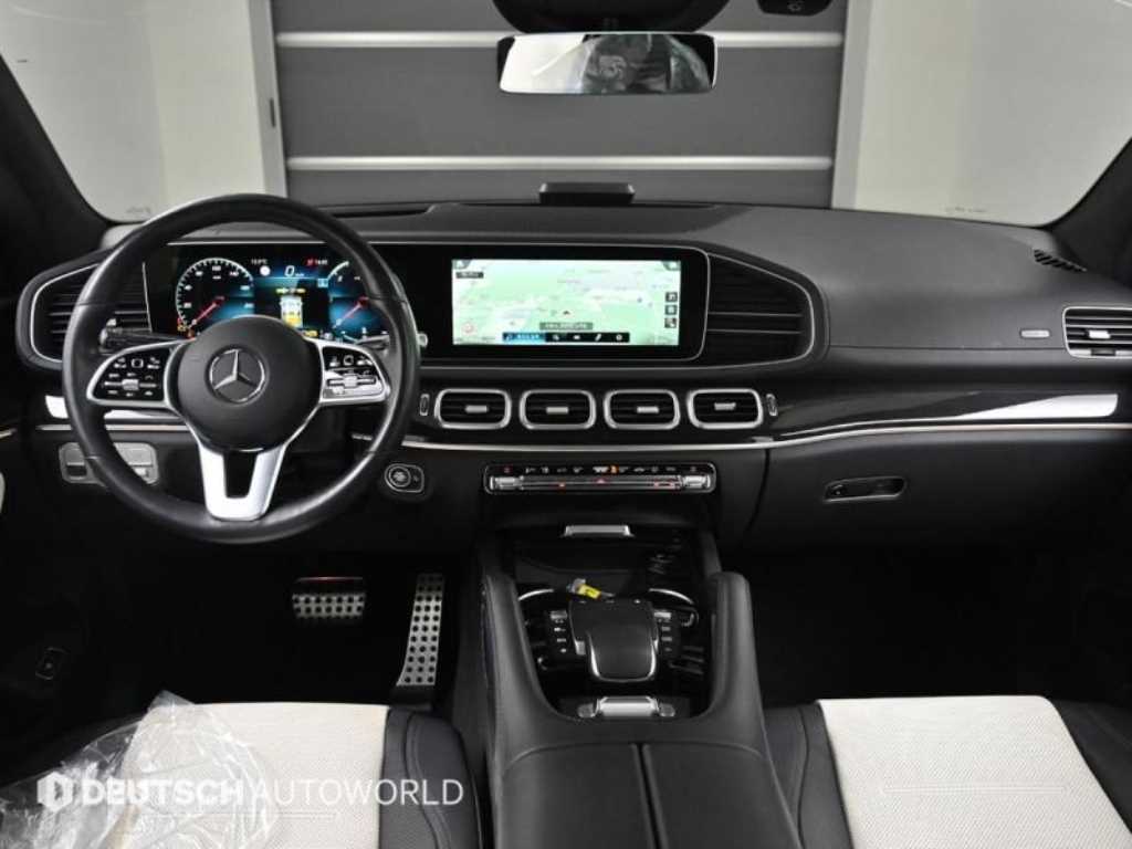 Mercedes-Benz GLE-Class — photo 07