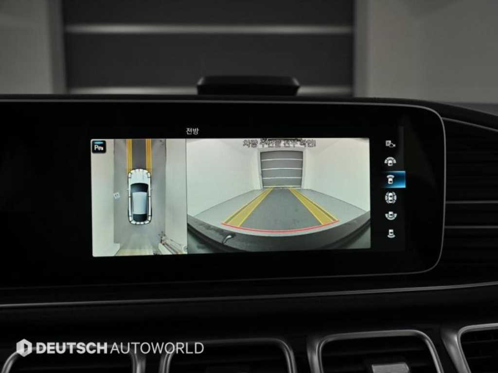 Mercedes-Benz GLE-Class — photo 15