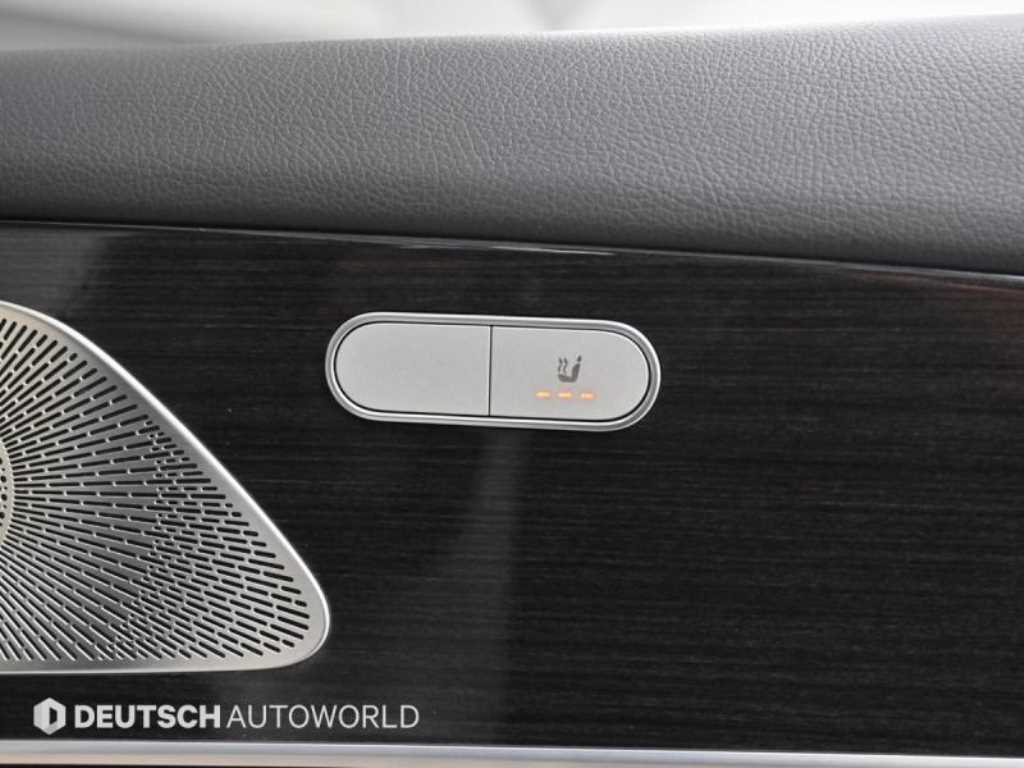 Mercedes-Benz GLE-Class — photo 16