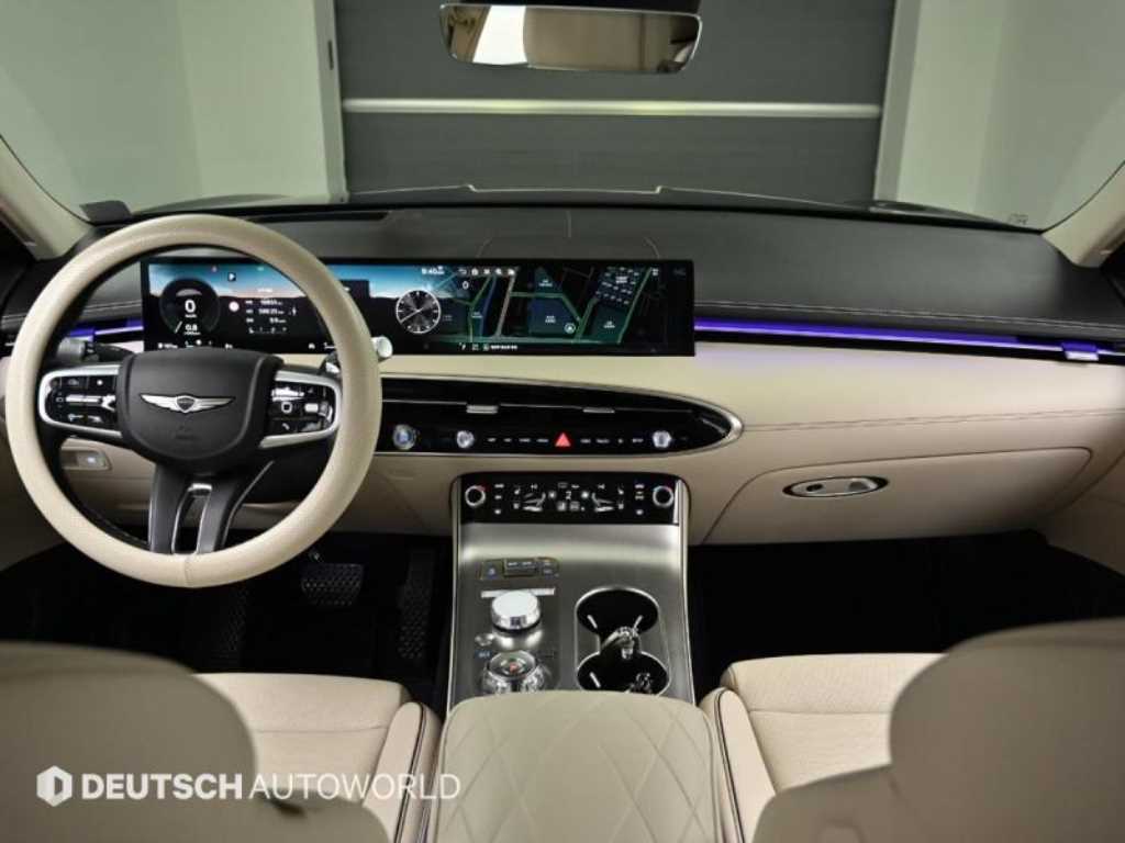 Genesis GV70 — photo 07