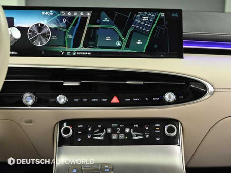 Genesis GV70 — photo 14