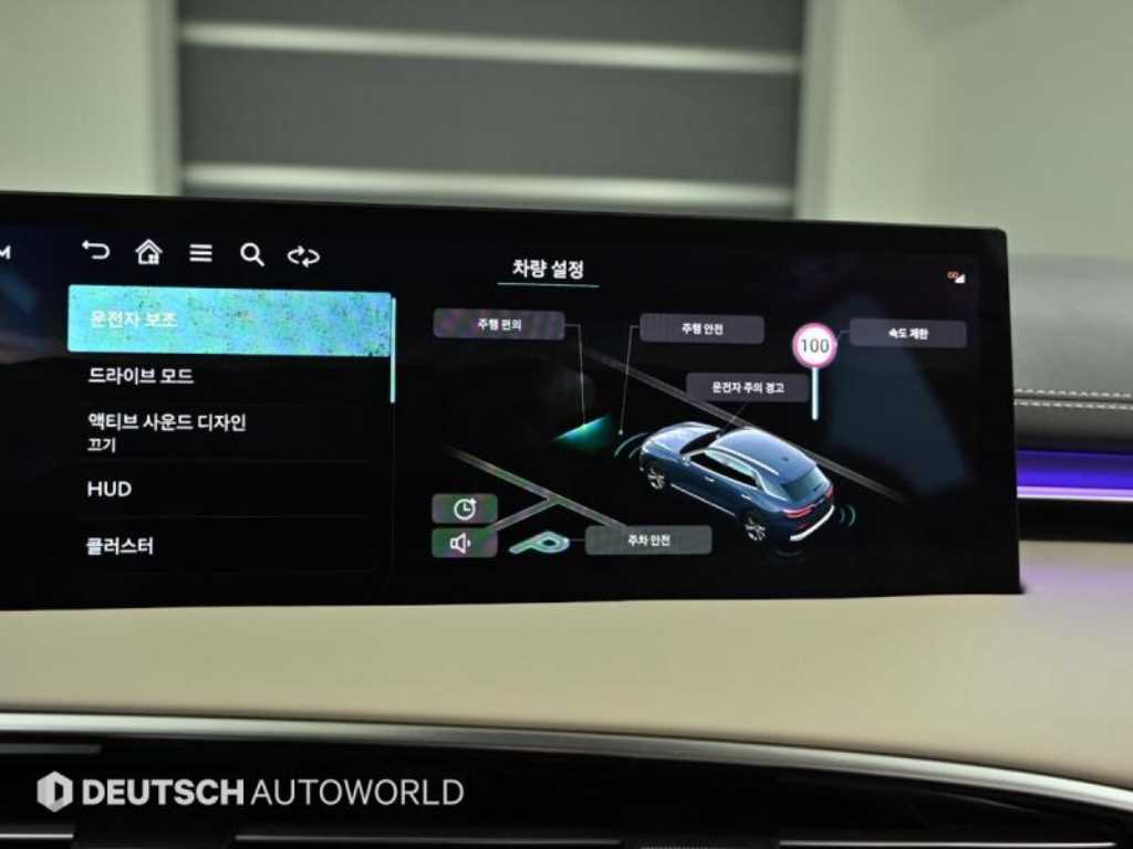 Genesis GV70 — photo 17