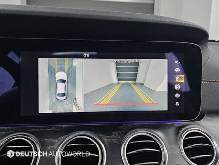 Mercedes-Benz E-Class — photo 15
