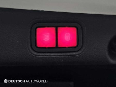 Mercedes-Benz E-Class — photo 20