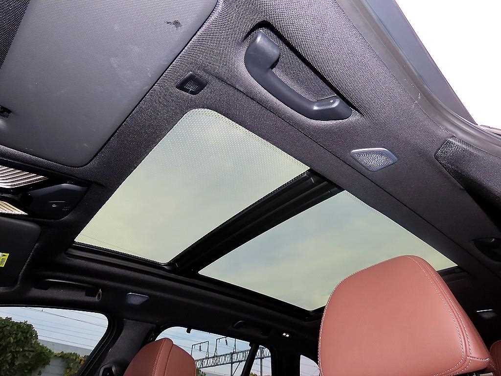 BMW X5 — photo 18