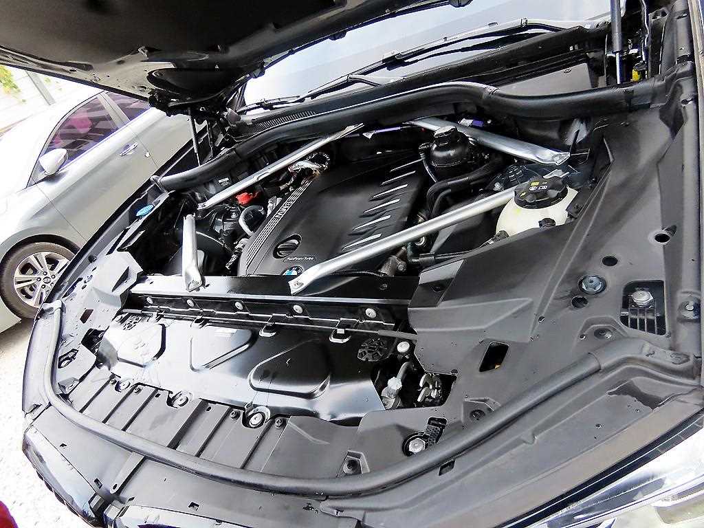 BMW X5 — photo 19