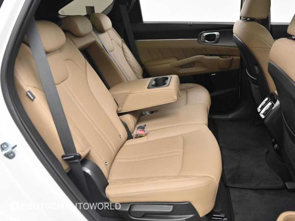 Kia Sorento — photo 12