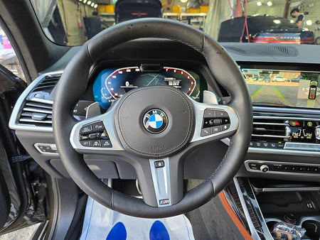 BMW X7 — photo 07