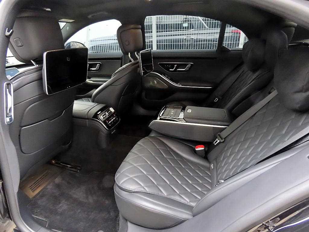 Mercedes-Benz S-Class — photo 06