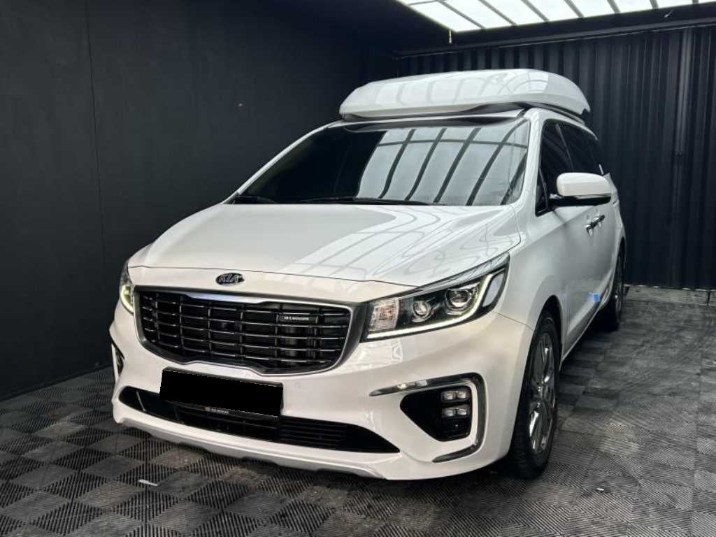 Kia Carnival — photo 02