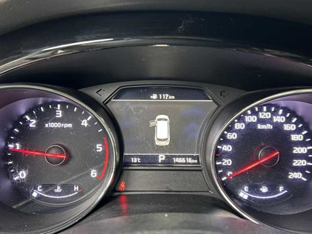 Kia Carnival — photo 17