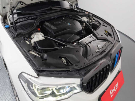 BMW 5-Series — photo 06