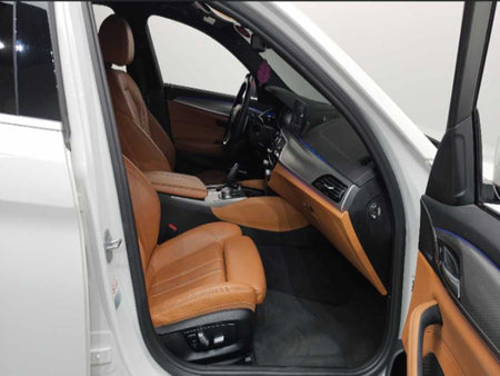 BMW 5-Series — photo 11