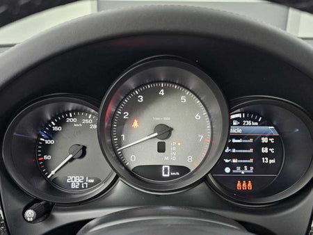 Porsche Macan — photo 08
