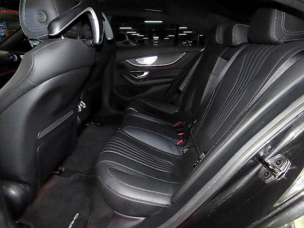 Mercedes-Benz CLS-Class — photo 07