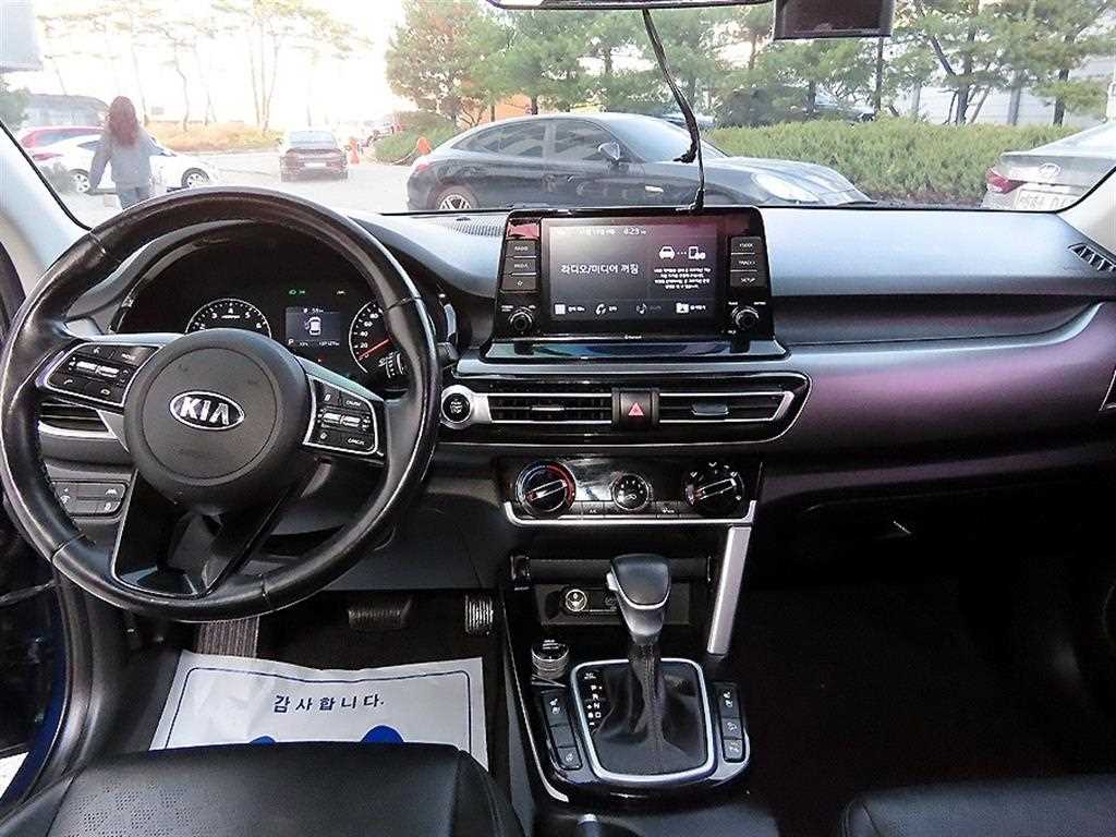 Kia Seltos — photo 07