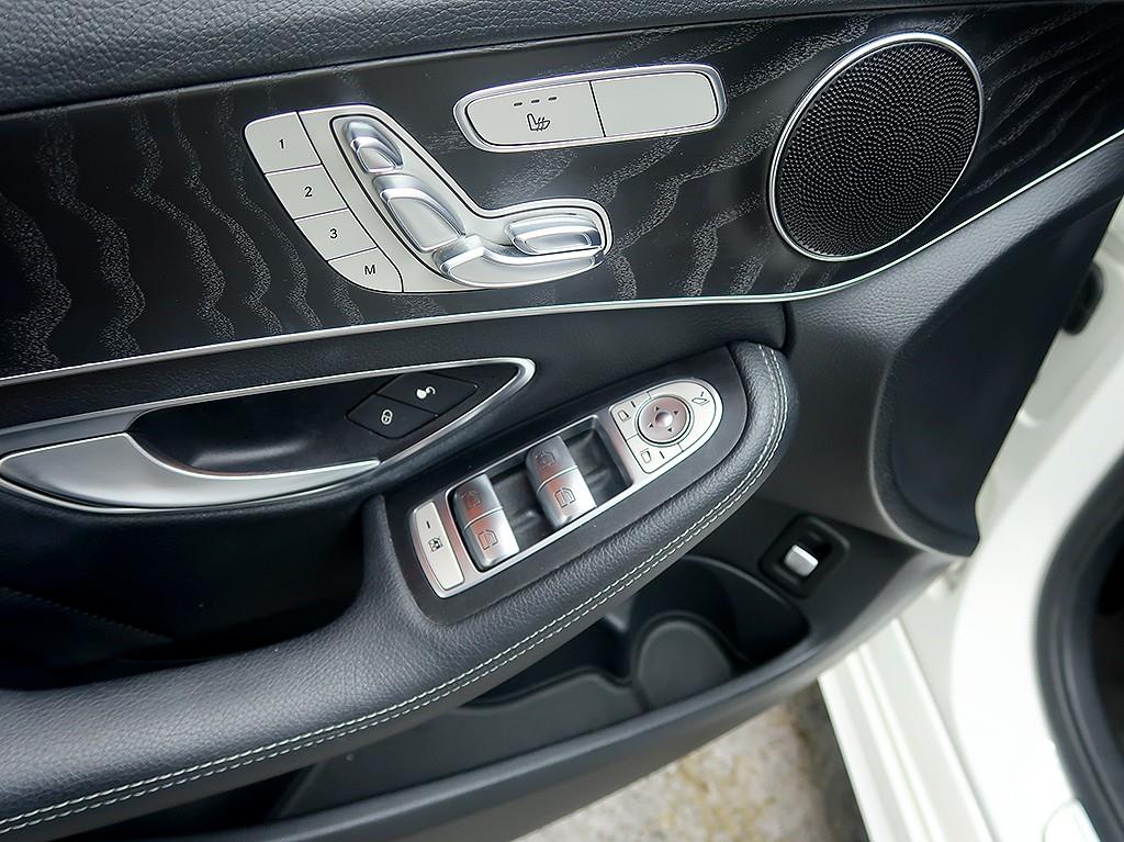 Mercedes-Benz C-Class — photo 14